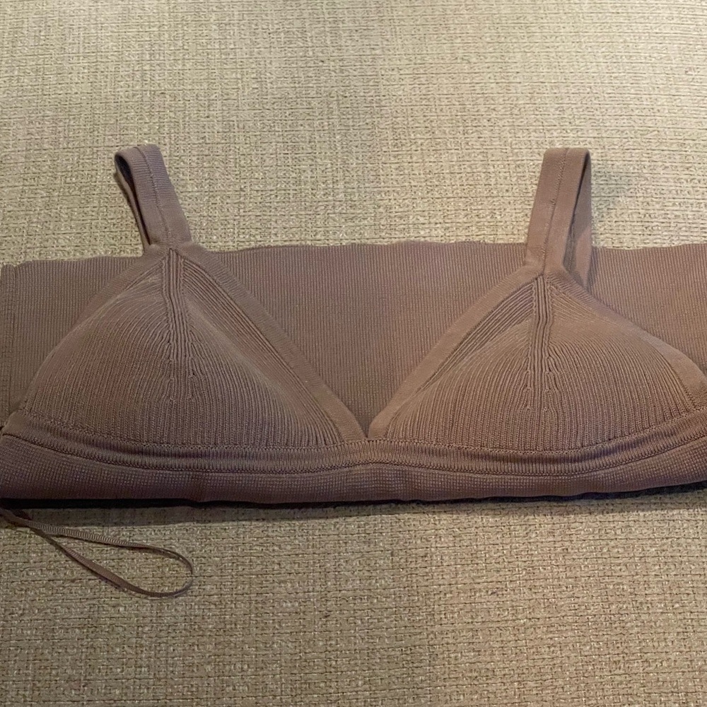 ZARA Ribbed ‘Sculpt-Knit’ Top - Picture 4 of 4